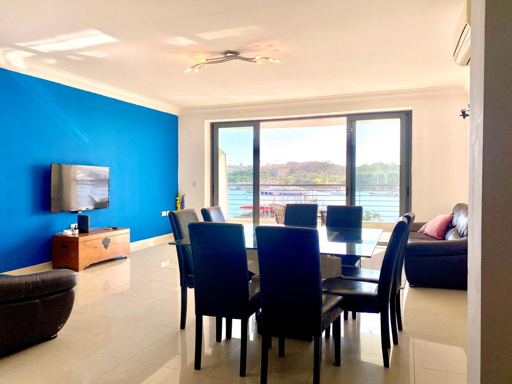 Seafront Harbour Haven - Steps To Ferry, Shops And Beaches Sliema Exteriér fotografie